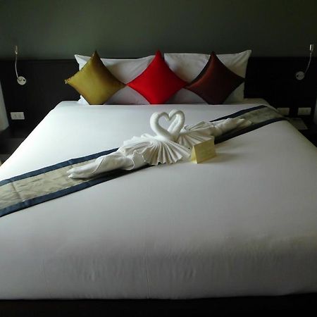 Leisure Place Phuket Chalong Ngoại thất bức ảnh